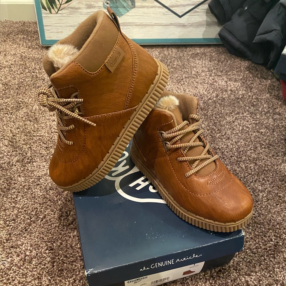 NWT-  Oshkosh Brown Boots Haskell, Size 1